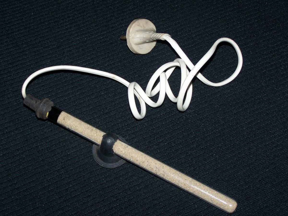Adjustable aquarium heater
